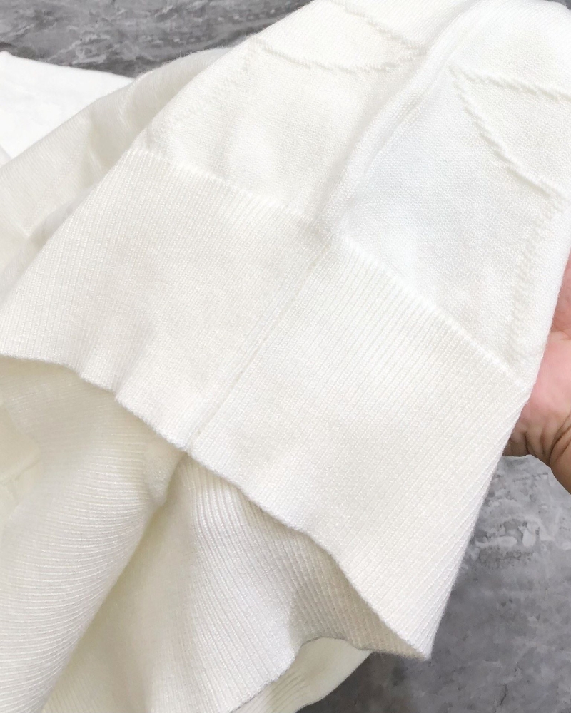 l0vis Vvtt0n sweater